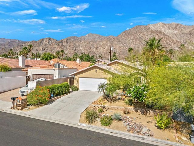 53045 Avenida Alvarado, La Quinta, CA 92253