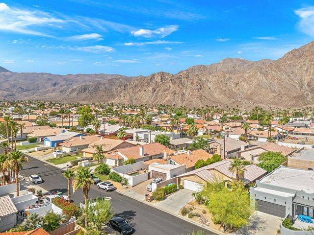 53045 Avenida Alvarado, La Quinta, CA 92253