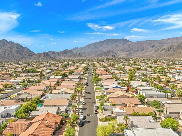 53045 Avenida Alvarado, La Quinta, CA 92253