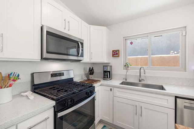 53045 Avenida Alvarado, La Quinta, CA 92253