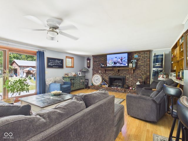 2948 E 100 S, Anderson, IN 46017