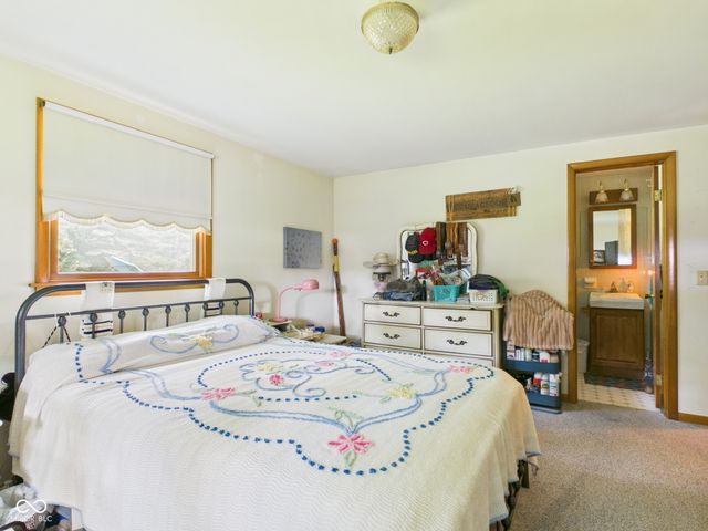 2948 E 100 S, Anderson, IN 46017