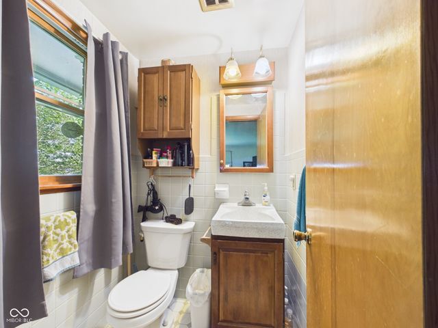 2948 E 100 S, Anderson, IN 46017