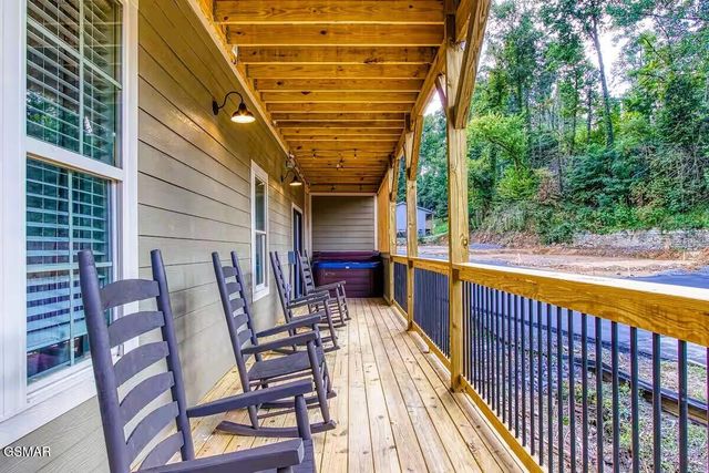 260 Circle Drive, Gatlinburg, TN 37738