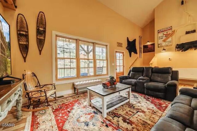 260 Circle Drive, Gatlinburg, TN 37738