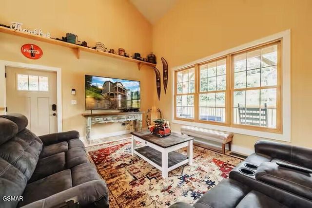 260 Circle Drive, Gatlinburg, TN 37738