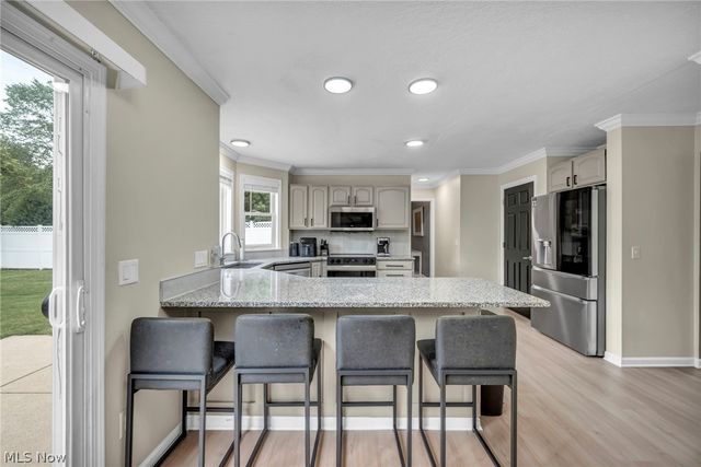 1194 Dover Drive, Medina, OH 44256