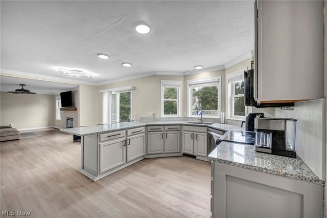 1194 Dover Drive, Medina, OH 44256
