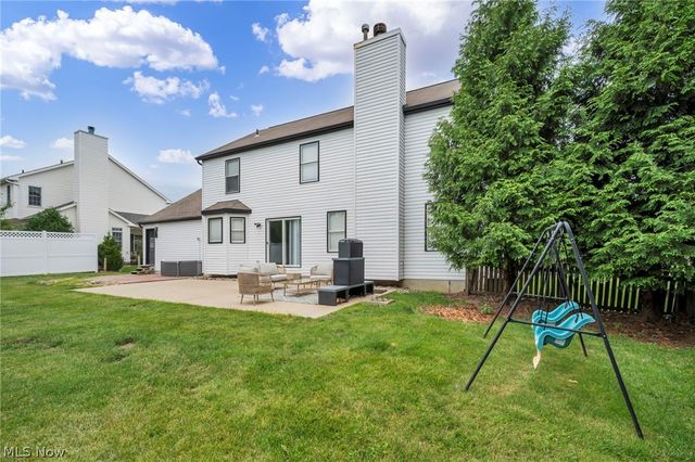 1194 Dover Drive, Medina, OH 44256