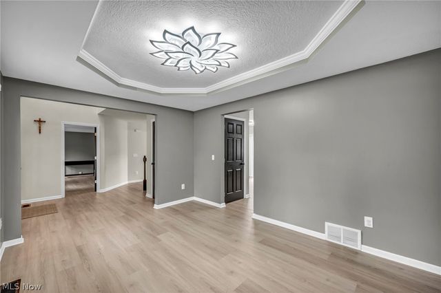 1194 Dover Drive, Medina, OH 44256