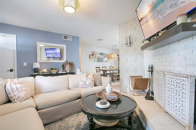 3213 BURCHFIELD AVENUE, Orlando, FL 32812