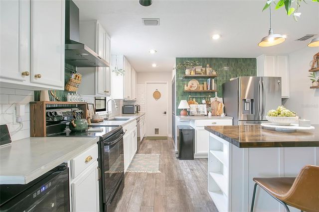 3213 BURCHFIELD AVENUE, Orlando, FL 32812