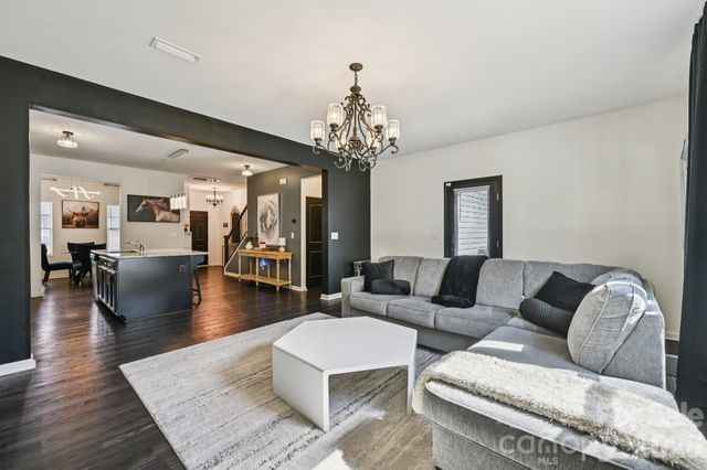 832 Newfound Hollow Drive, Charlotte, NC 28214