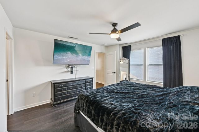 832 Newfound Hollow Drive, Charlotte, NC 28214