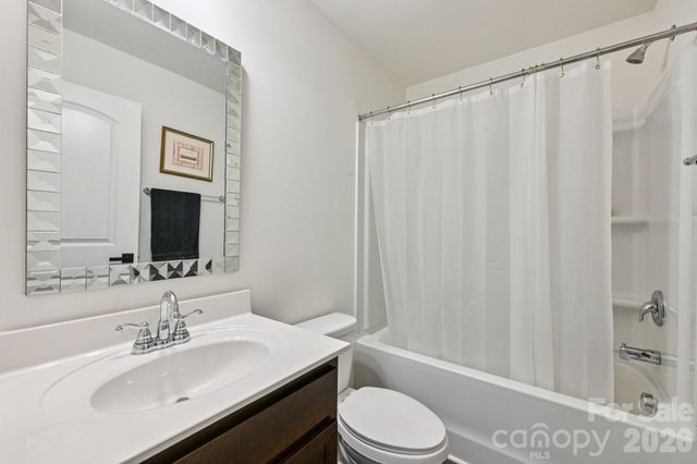 832 Newfound Hollow Drive, Charlotte, NC 28214