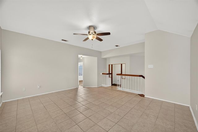 917 Hartman Drive, Baytown, TX 77521