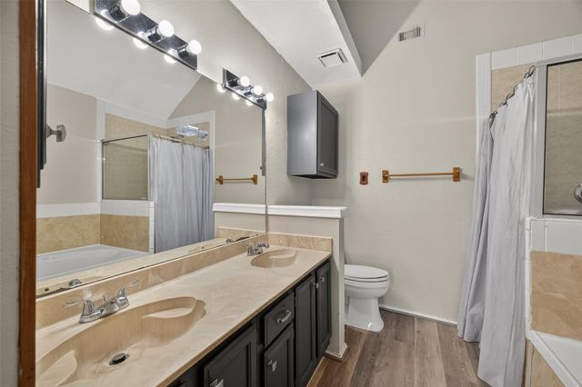 917 Hartman Drive, Baytown, TX 77521