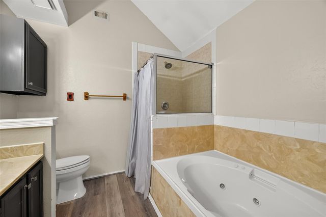 917 Hartman Drive, Baytown, TX 77521