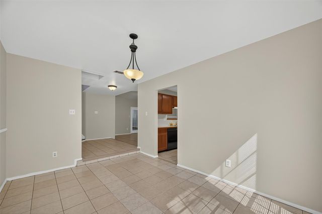 917 Hartman Drive, Baytown, TX 77521