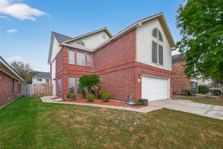 917 Hartman Drive, Baytown, TX 77521