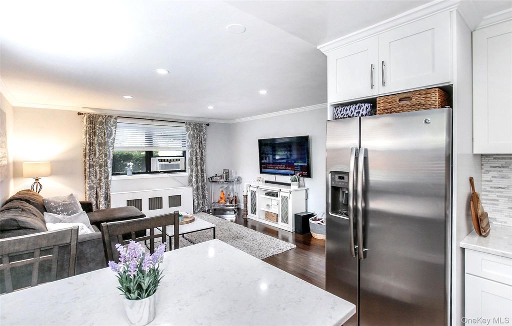 312 Richbell Road A2, Mamaroneck, NY 10543 — exterior