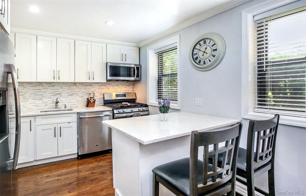 312 Richbell Road A2, Mamaroneck, NY 10543 — photo 4