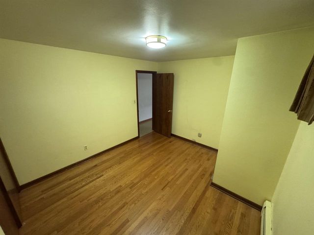 2414 LINA LANE, Green Bay, WI 54304