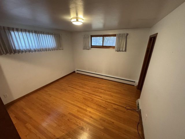 2414 LINA LANE, Green Bay, WI 54304