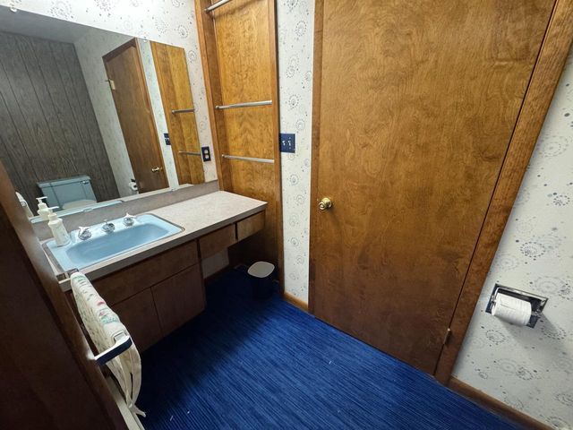 2414 LINA LANE, Green Bay, WI 54304