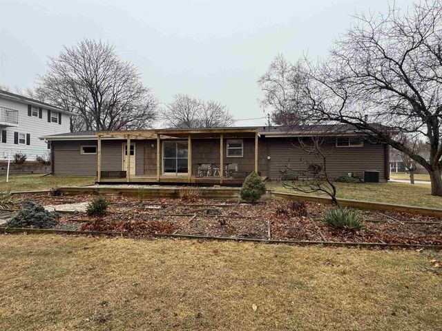 2414 LINA LANE, Green Bay, WI 54304