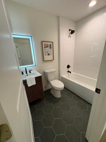 2855 N Seventh St, St Augustine, FL 32084