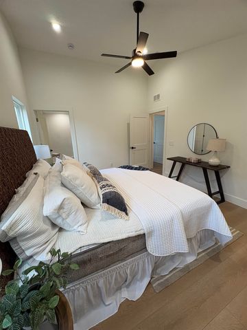 2855 N Seventh St, St Augustine, FL 32084