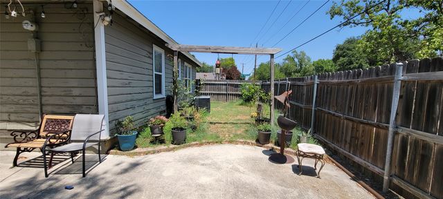 6840 Van Natta Lane, Fort Worth, TX 76112
