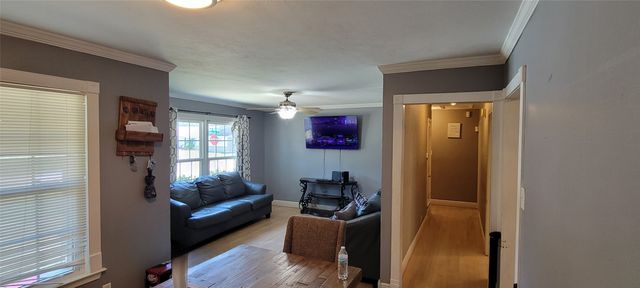 6840 Van Natta Lane, Fort Worth, TX 76112