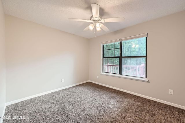 1594 TWIN OAK Drive W, Middleburg, FL 32068