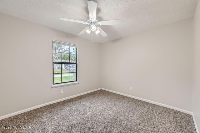 1594 TWIN OAK Drive W, Middleburg, FL 32068