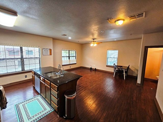 2410 S 2nd Street S 1579, Waco, TX 76706