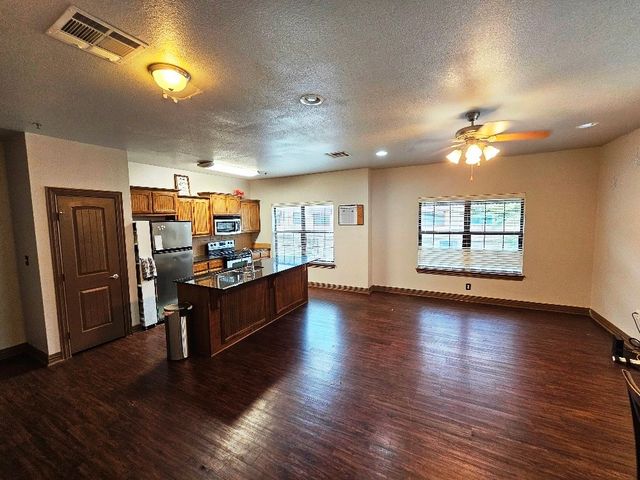 2410 S 2nd Street S 1579, Waco, TX 76706