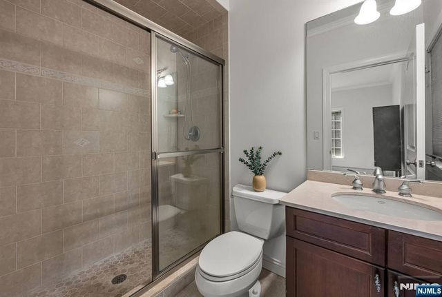 19 Walker Avenue, Closter, NJ 07624