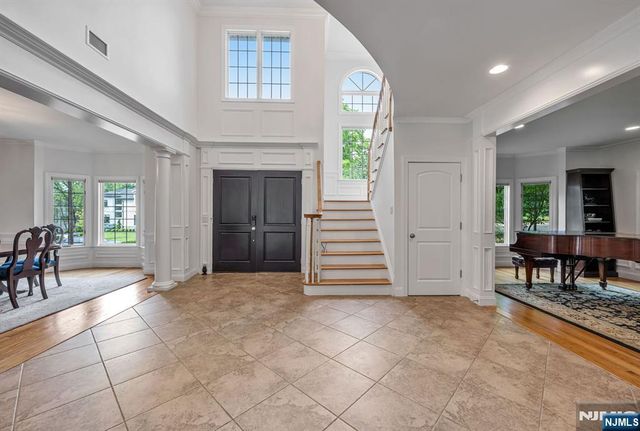 19 Walker Avenue, Closter, NJ 07624