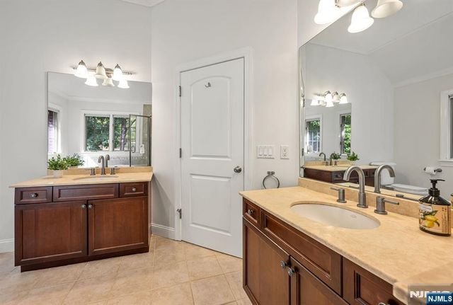 19 Walker Avenue, Closter, NJ 07624