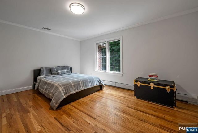 19 Walker Avenue, Closter, NJ 07624