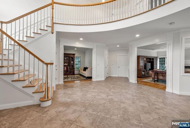 19 Walker Avenue, Closter, NJ 07624
