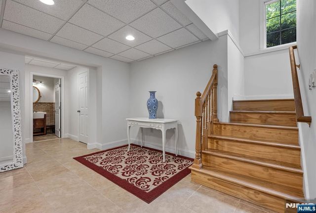 19 Walker Avenue, Closter, NJ 07624