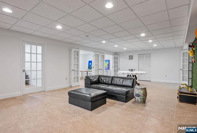 19 Walker Avenue, Closter, NJ 07624