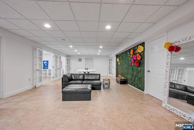 19 Walker Avenue, Closter, NJ 07624
