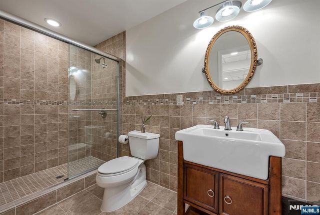 19 Walker Avenue, Closter, NJ 07624