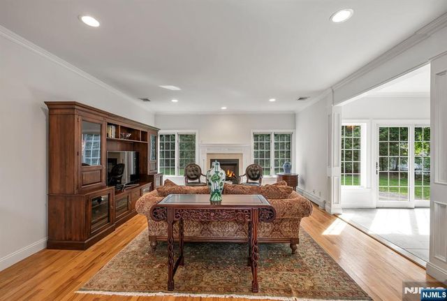 19 Walker Avenue, Closter, NJ 07624
