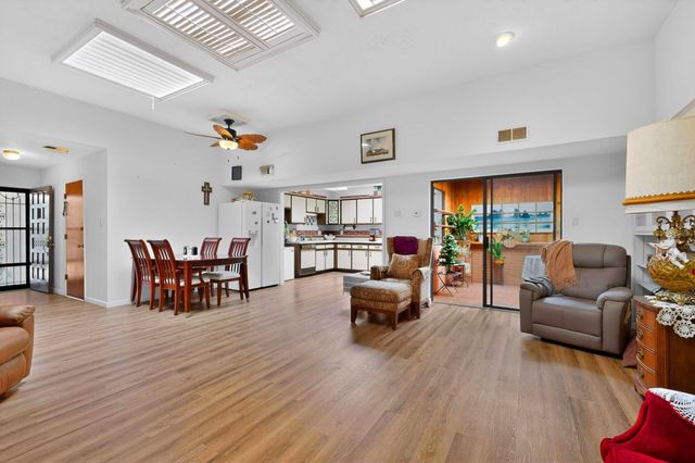 413 Madeira Drive NE, Albuquerque, NM 87108