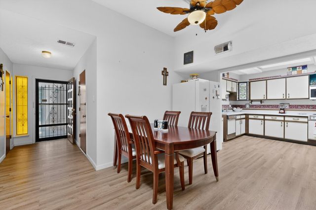 413 Madeira Drive NE, Albuquerque, NM 87108